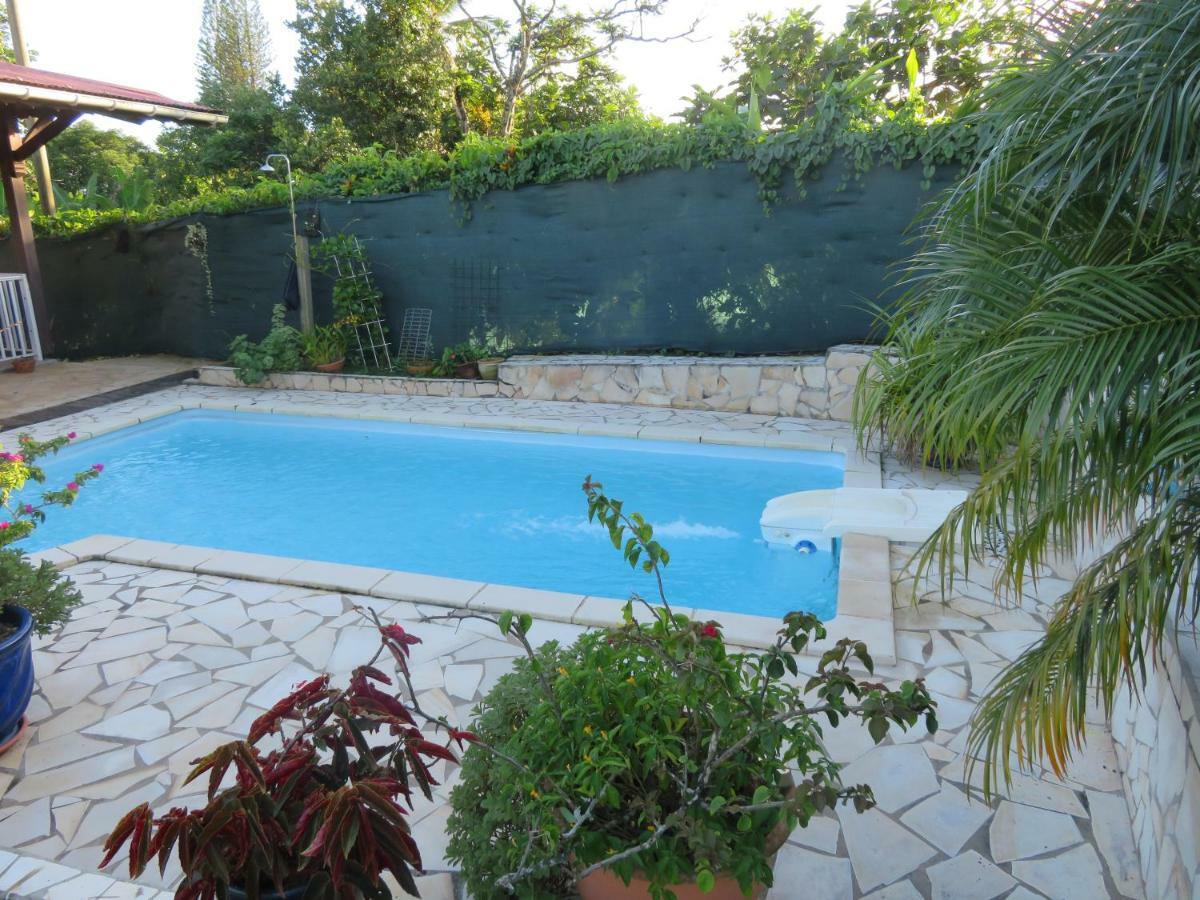 Apartmán Ti Cajou Baie-Mahault Exteriér fotografie